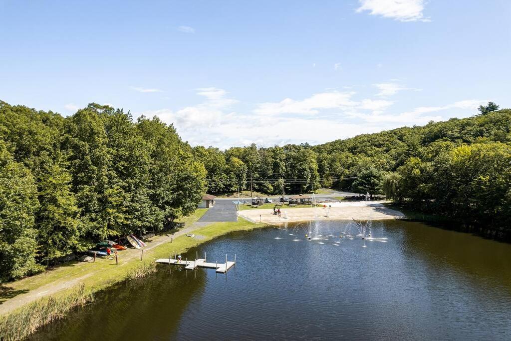 Chalet The Black Forest - Hot Tub, Hiking, Kayak East Stroudsburg